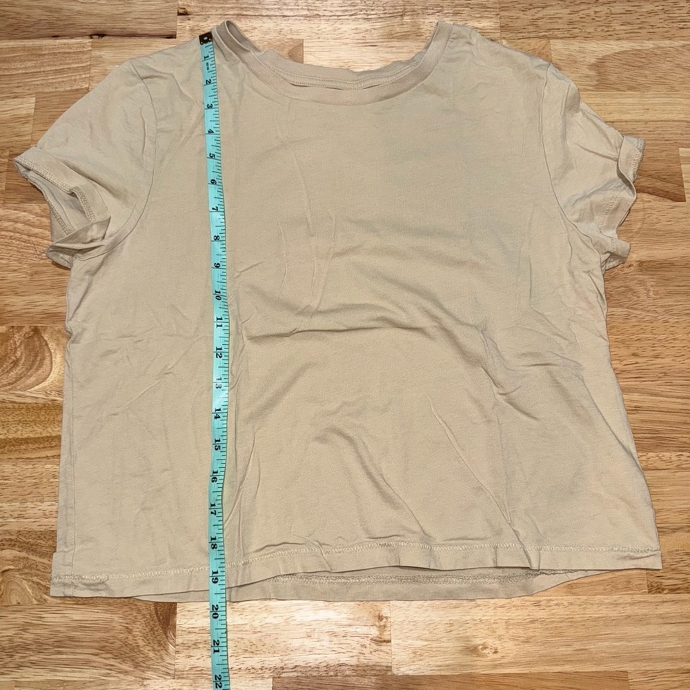 Universal Thread Tan Crop Top - Picture 5 of 8